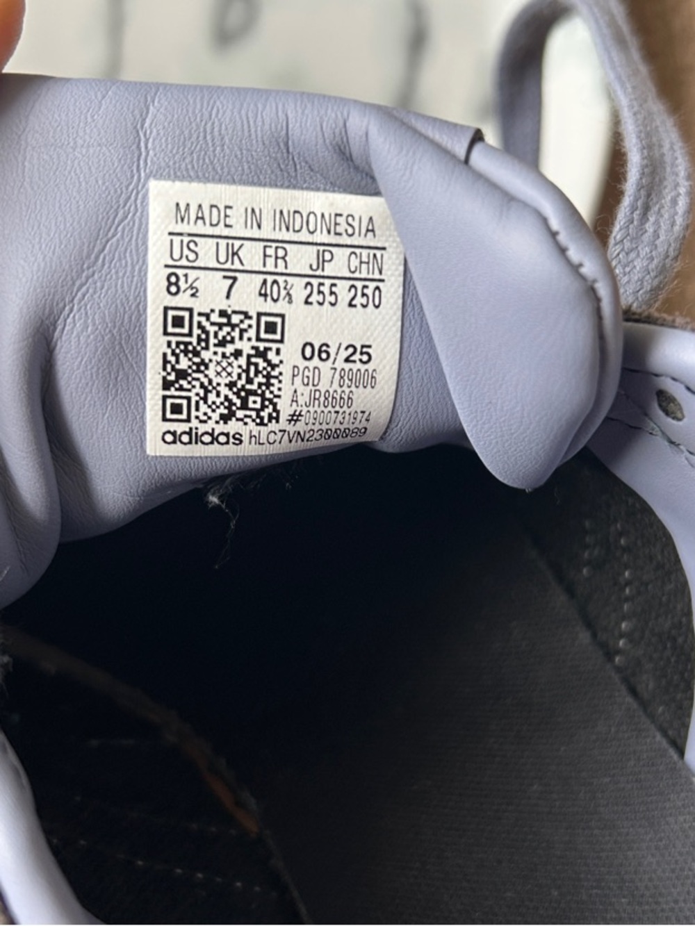adidas Run 70s 2.0 - Picture 6 of 7